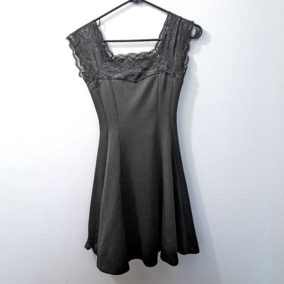 Rue21 Dresses & Skirts - Rue21 Black Lace Top Fit And Flare Midi Dress, Women's Small